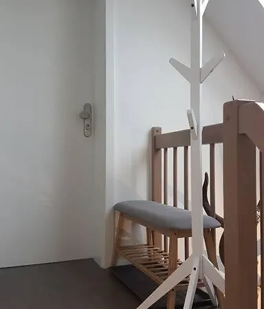 Apartmán Gemuetliche Gaeste-/messewohnung 350 M. Zur S-bahn *